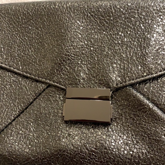 Sondra Roberts cross body bag - Picture 3 of 11